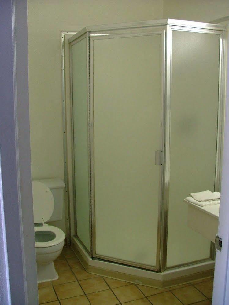 American Budget Inn And Suites-Modesto Luaran gambar