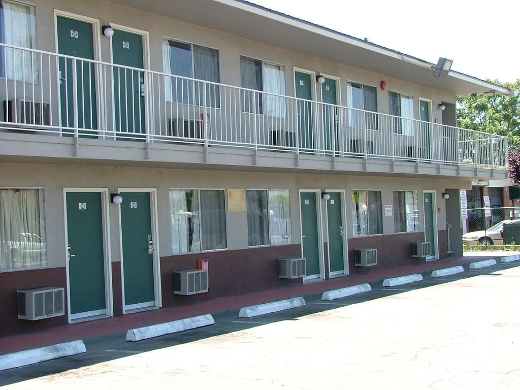 American Budget Inn And Suites-Modesto Luaran gambar