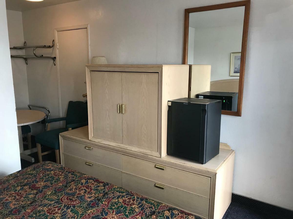 American Budget Inn And Suites-Modesto Luaran gambar